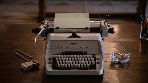 影史神作首次引进！恐怖片《闪灵》内地定档：1月30日上映