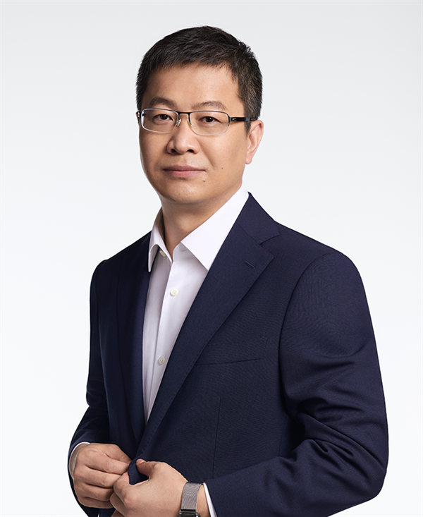 百将易得 一帅难求！潘九堂大赞卢伟冰：小米引入的企业家级重磅高管